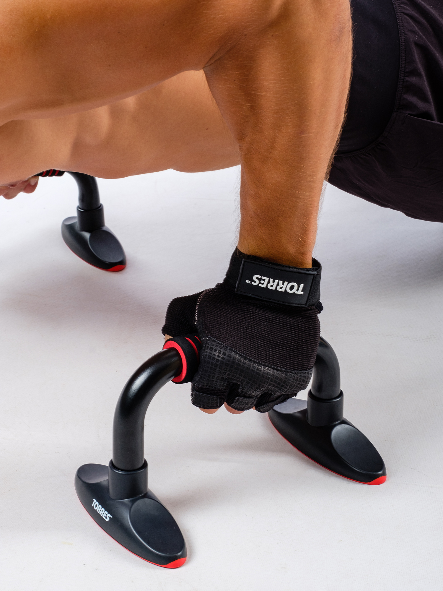 Перчатки для занятий спортом TORRES напульсник, нейлон, натуральная кожа, Размер m