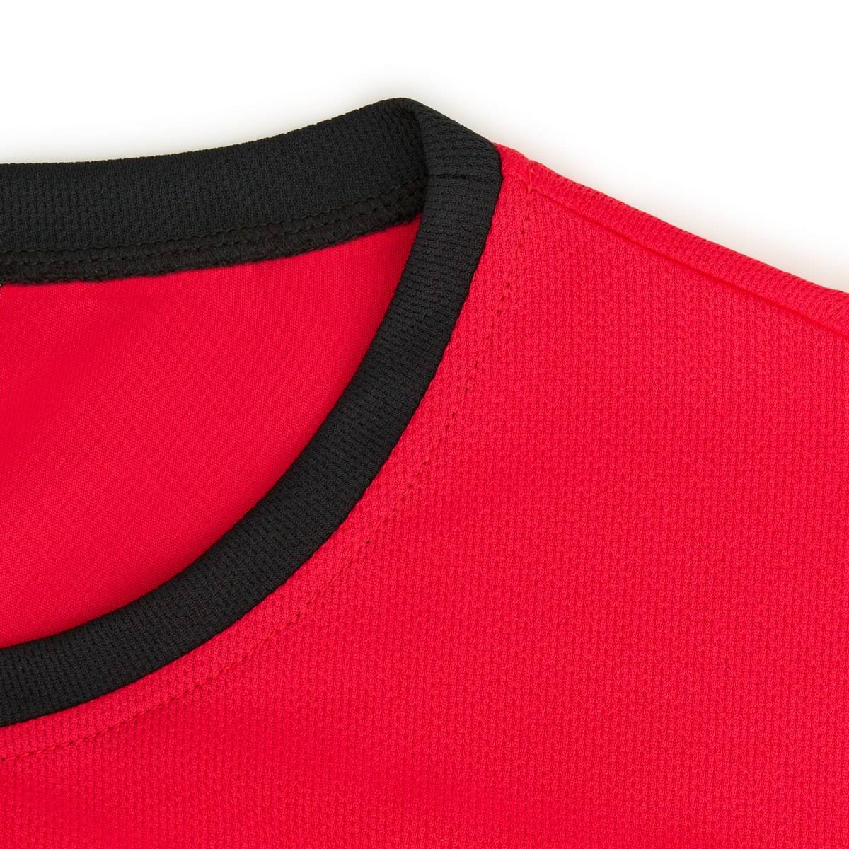 Форма футбольная игровая TORRES Classic Junior, Размер 128 см, Цвет Красный/Черный